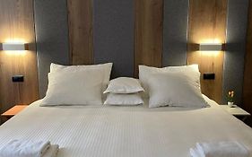 Swiss Plus Hotel